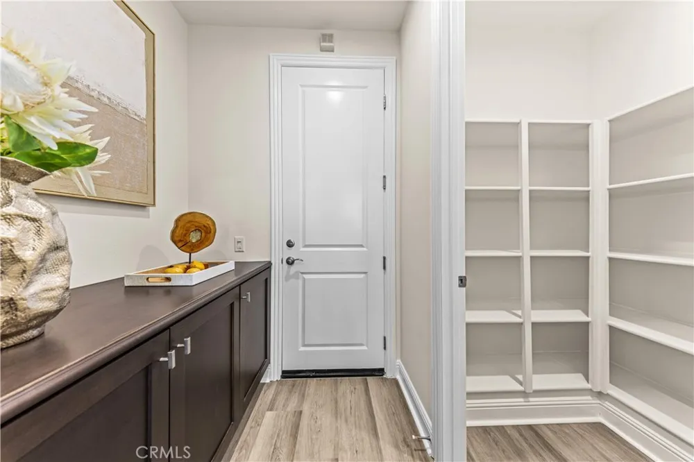 33 Manzanillo Lake Forest, CA 92630