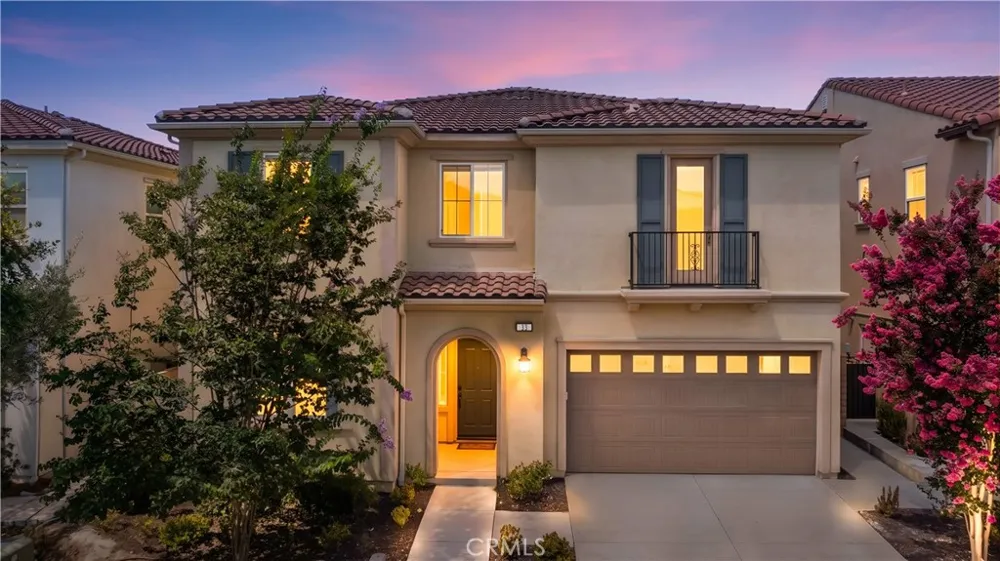 33 Manzanillo Lake Forest, CA 92630