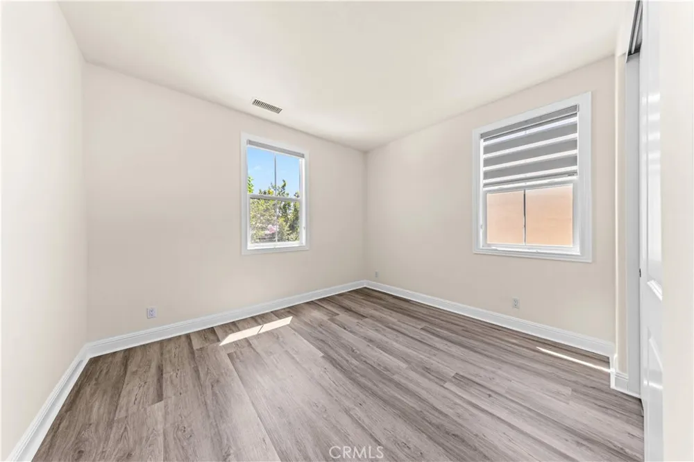 33 Manzanillo Lake Forest, CA 92630