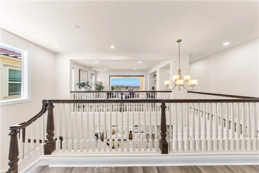 33 Manzanillo Lake Forest, CA 92630