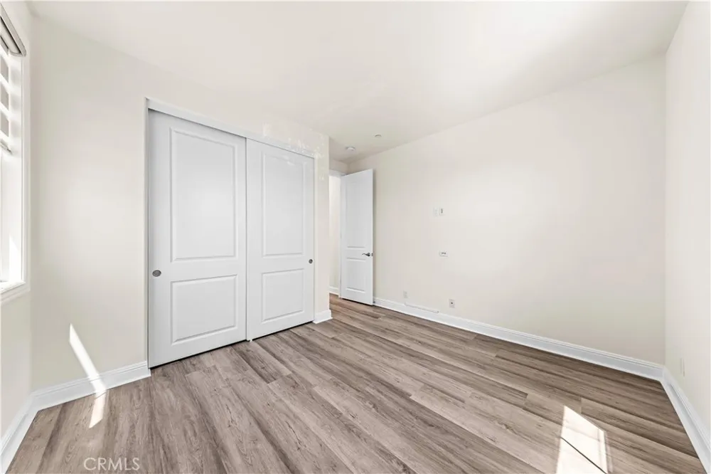 33 Manzanillo Lake Forest, CA 92630
