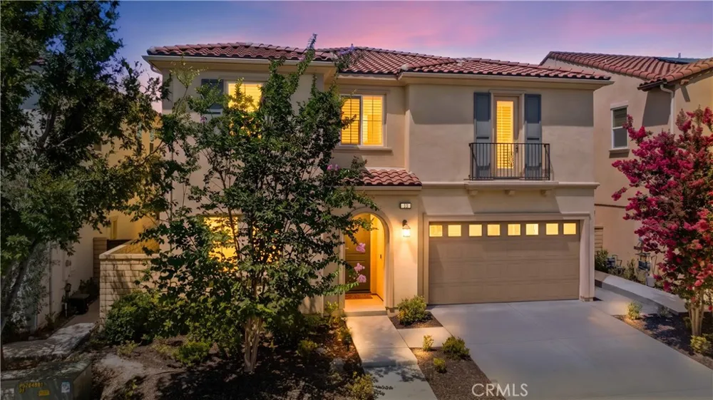 33 Manzanillo Lake Forest, CA 92630