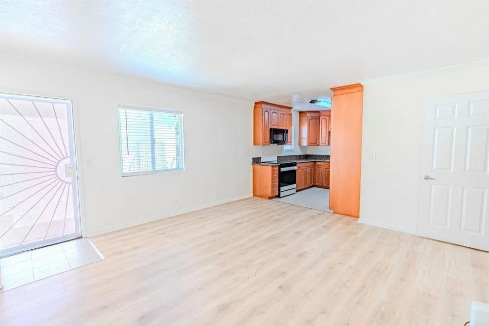 1085 12th St #F Imperial Beach, CA 91932