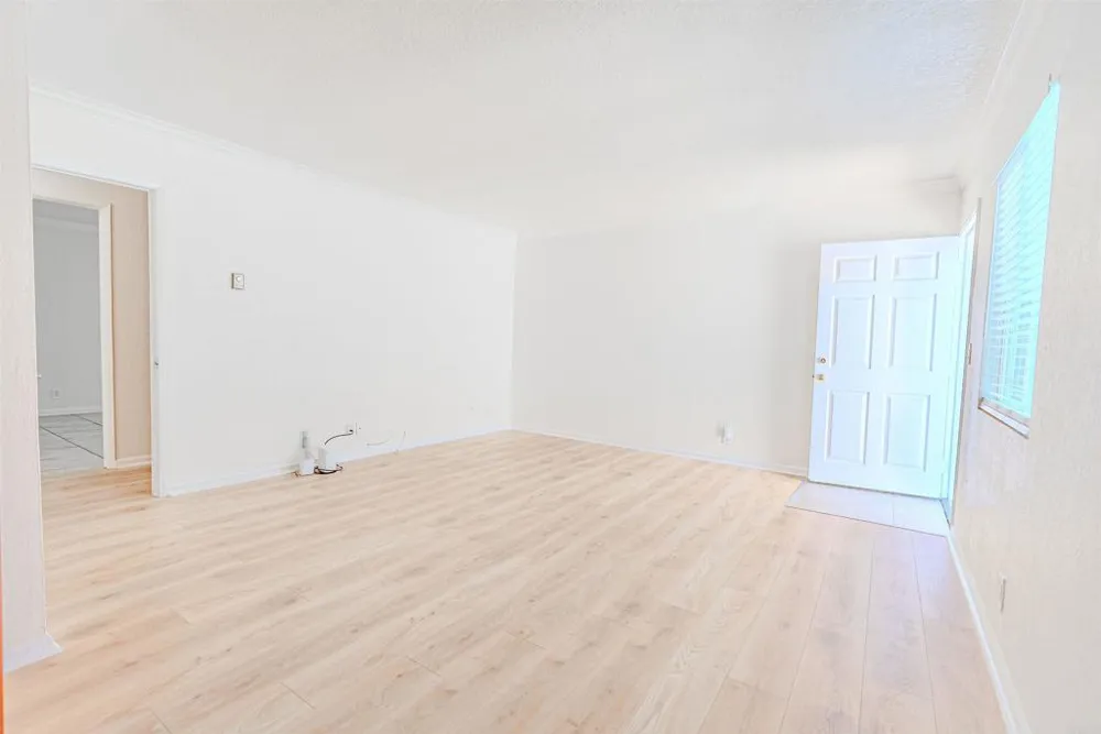 1085 12th St #F Imperial Beach, CA 91932