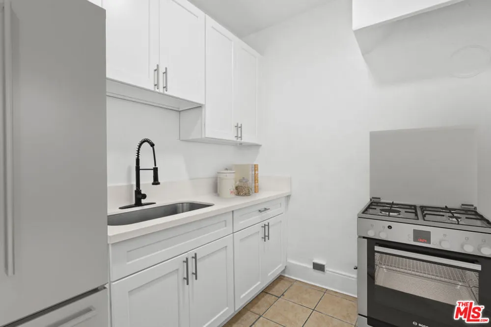 1344 W 4th Street Los Angeles, CA 90017