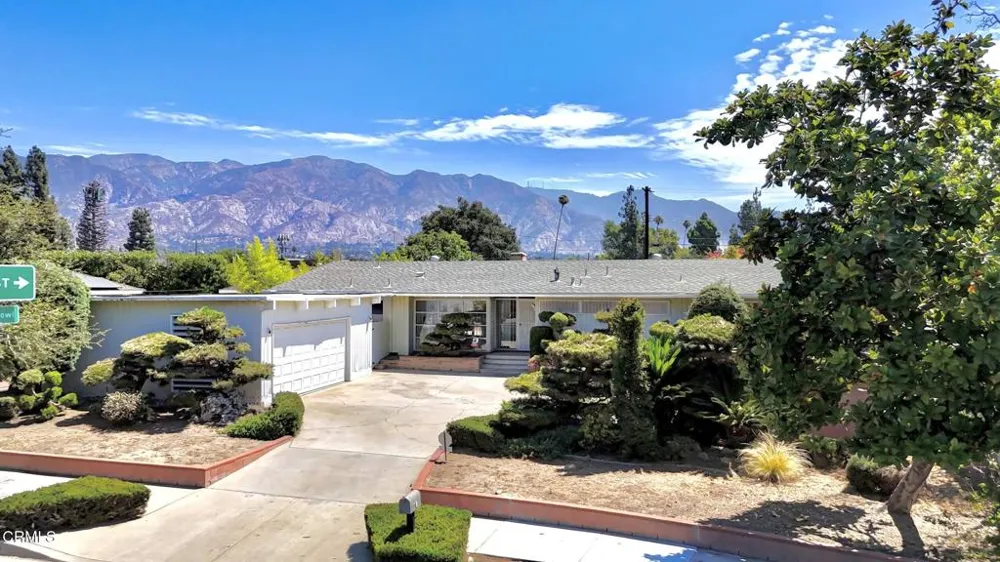 1980 Arroyo Boulevard Pasadena, CA 91103