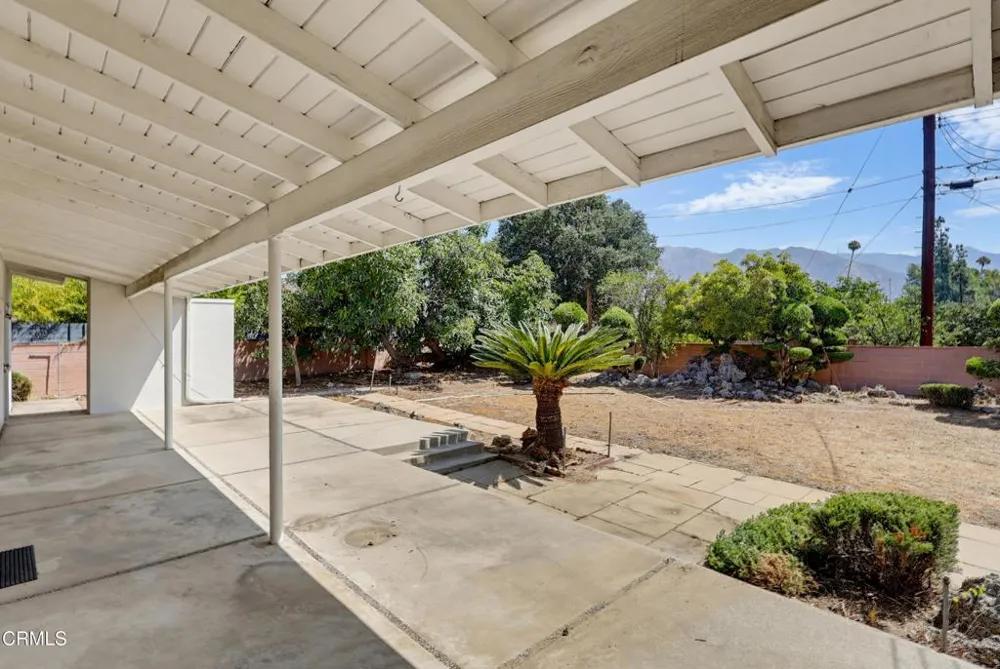 1980 Arroyo Boulevard Pasadena, CA 91103