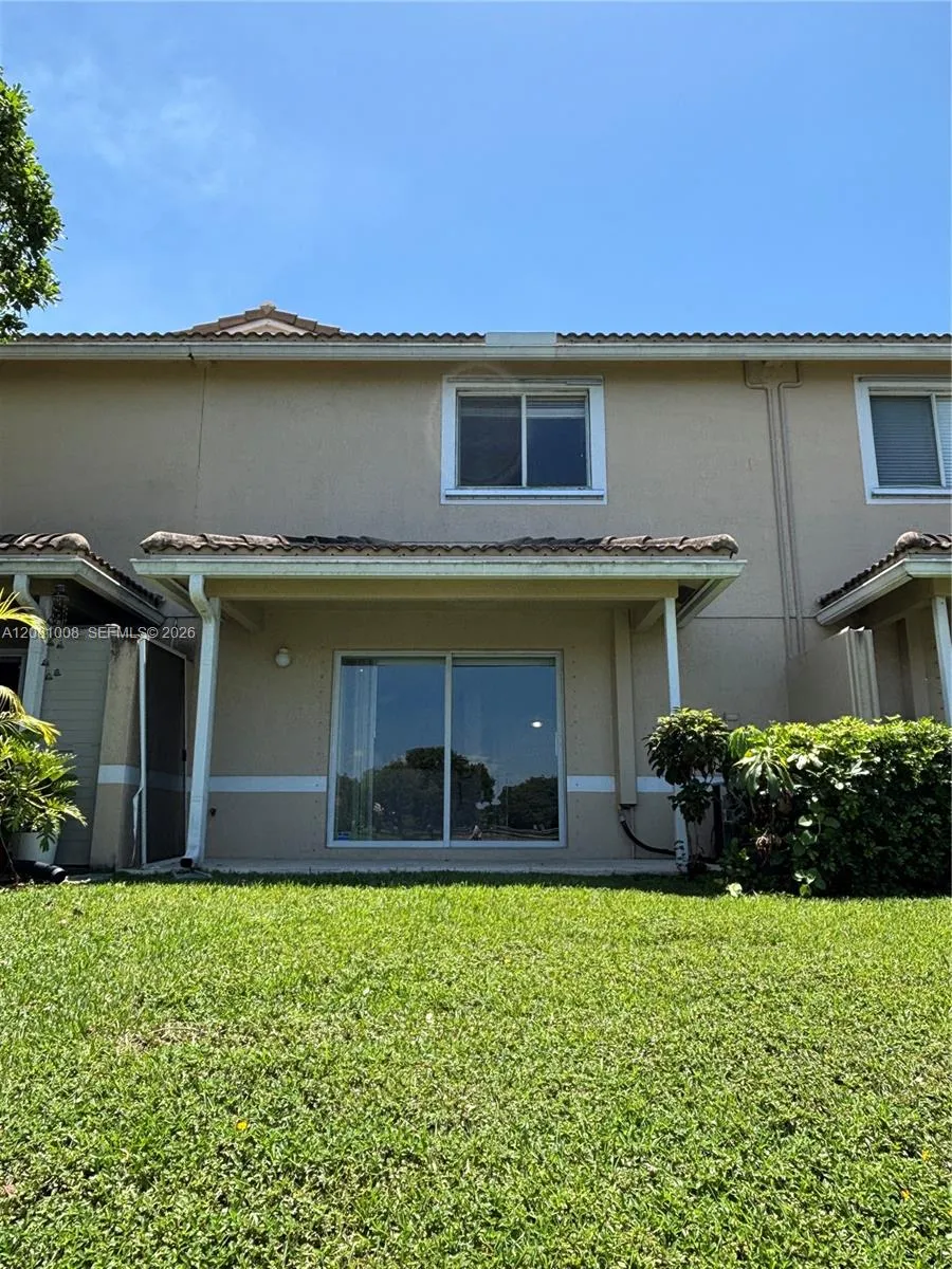 9241 Chambers St #0 Tamarac, FL 33321