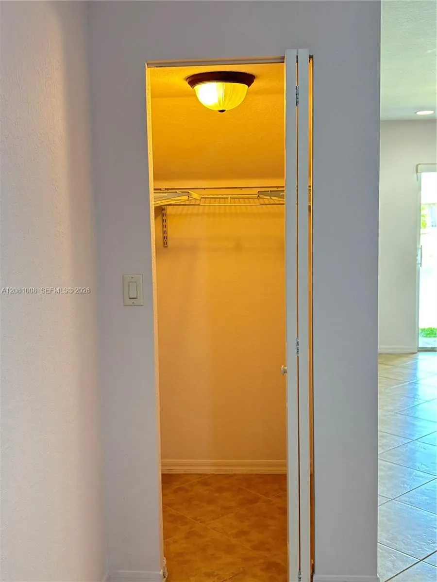9241 Chambers St #0 Tamarac, FL 33321