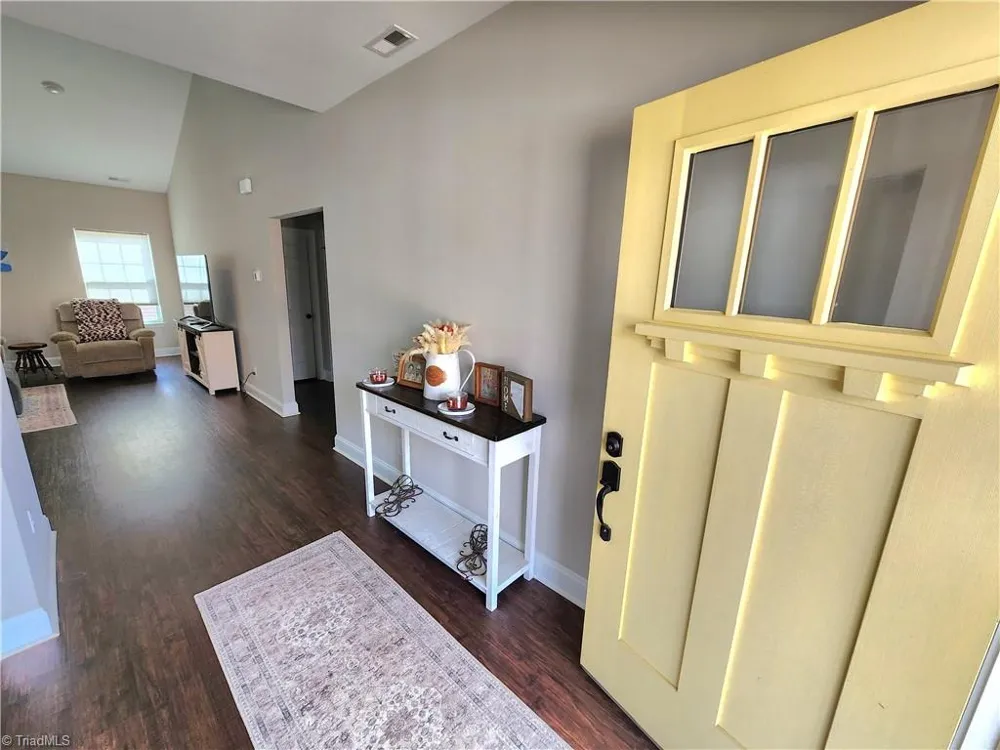 587 Seven Springs Parkway Ararat, VA 24328