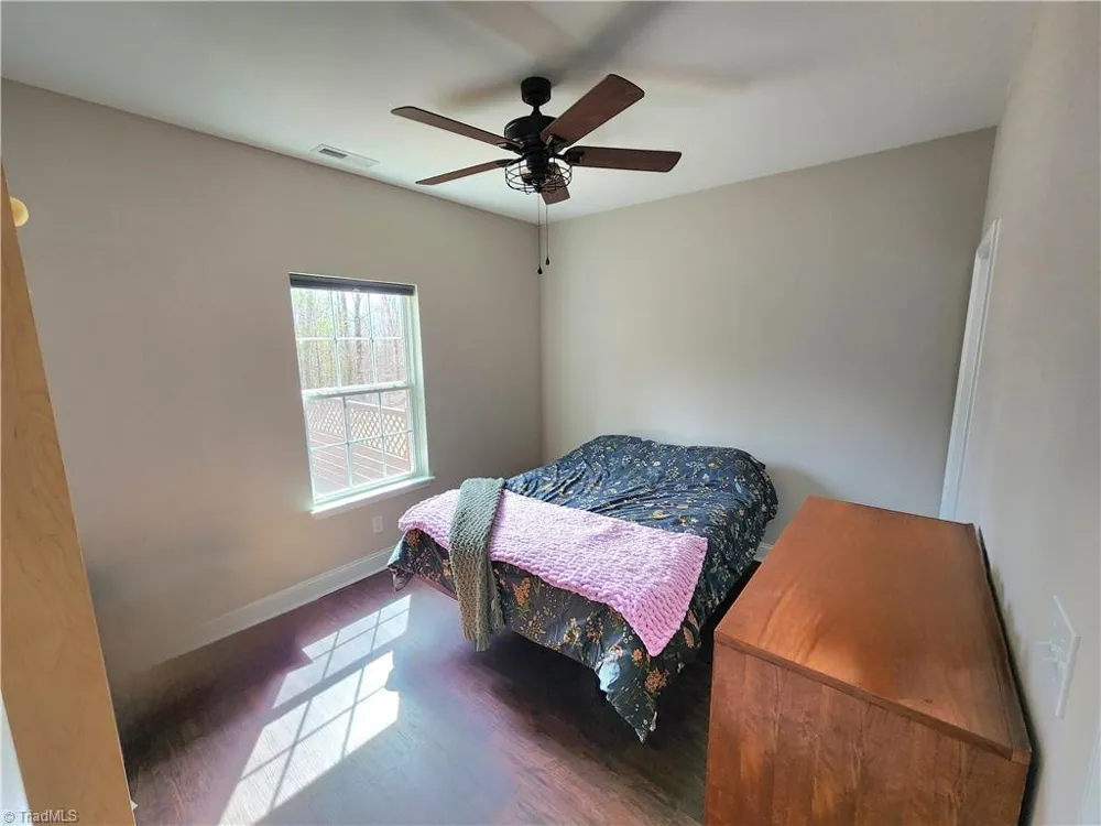587 Seven Springs Parkway Ararat, VA 24328