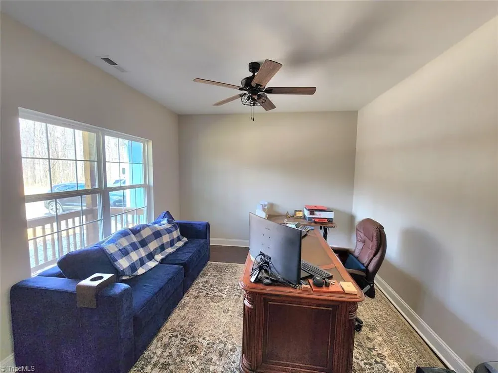 587 Seven Springs Parkway Ararat, VA 24328
