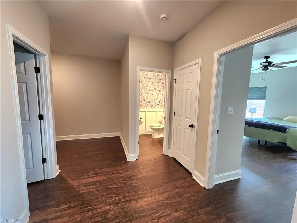 587 Seven Springs Parkway Ararat, VA 24328