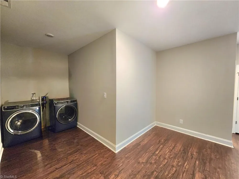 587 Seven Springs Parkway Ararat, VA 24328