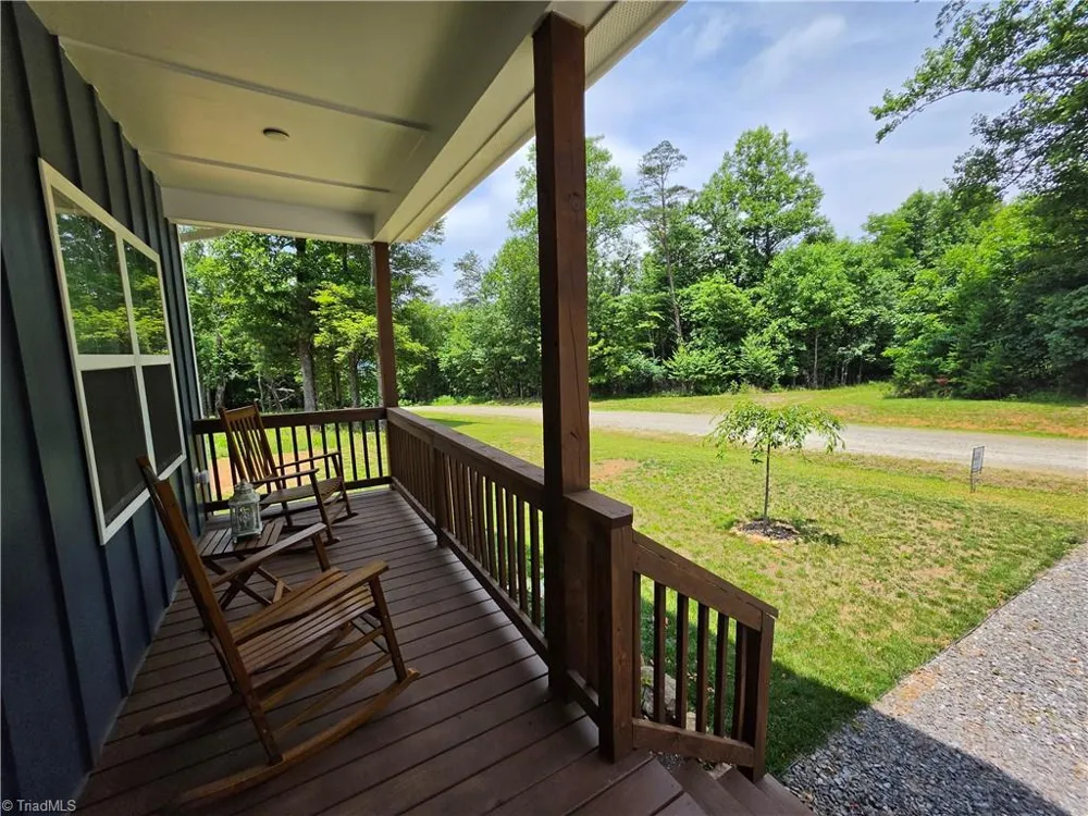 587 Seven Springs Parkway Ararat, VA 24328