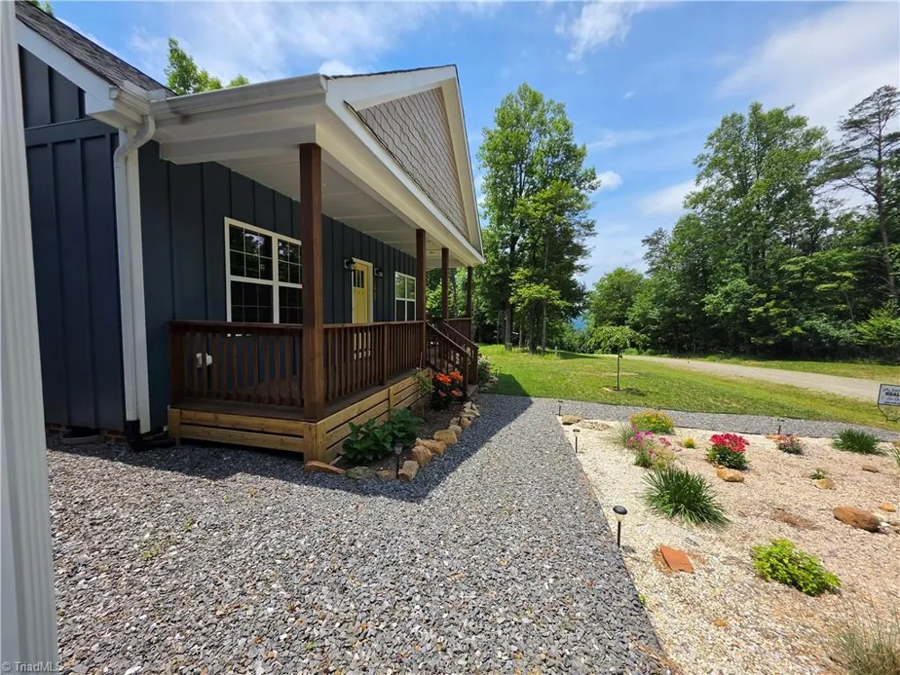587 Seven Springs Parkway Ararat, VA 24328