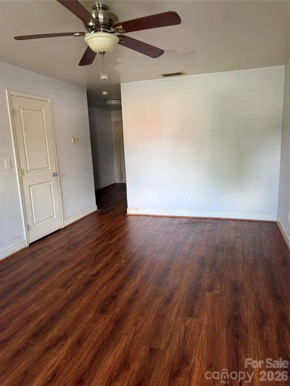 155 NW 17th Street NW #F1 Hickory, NC 28601