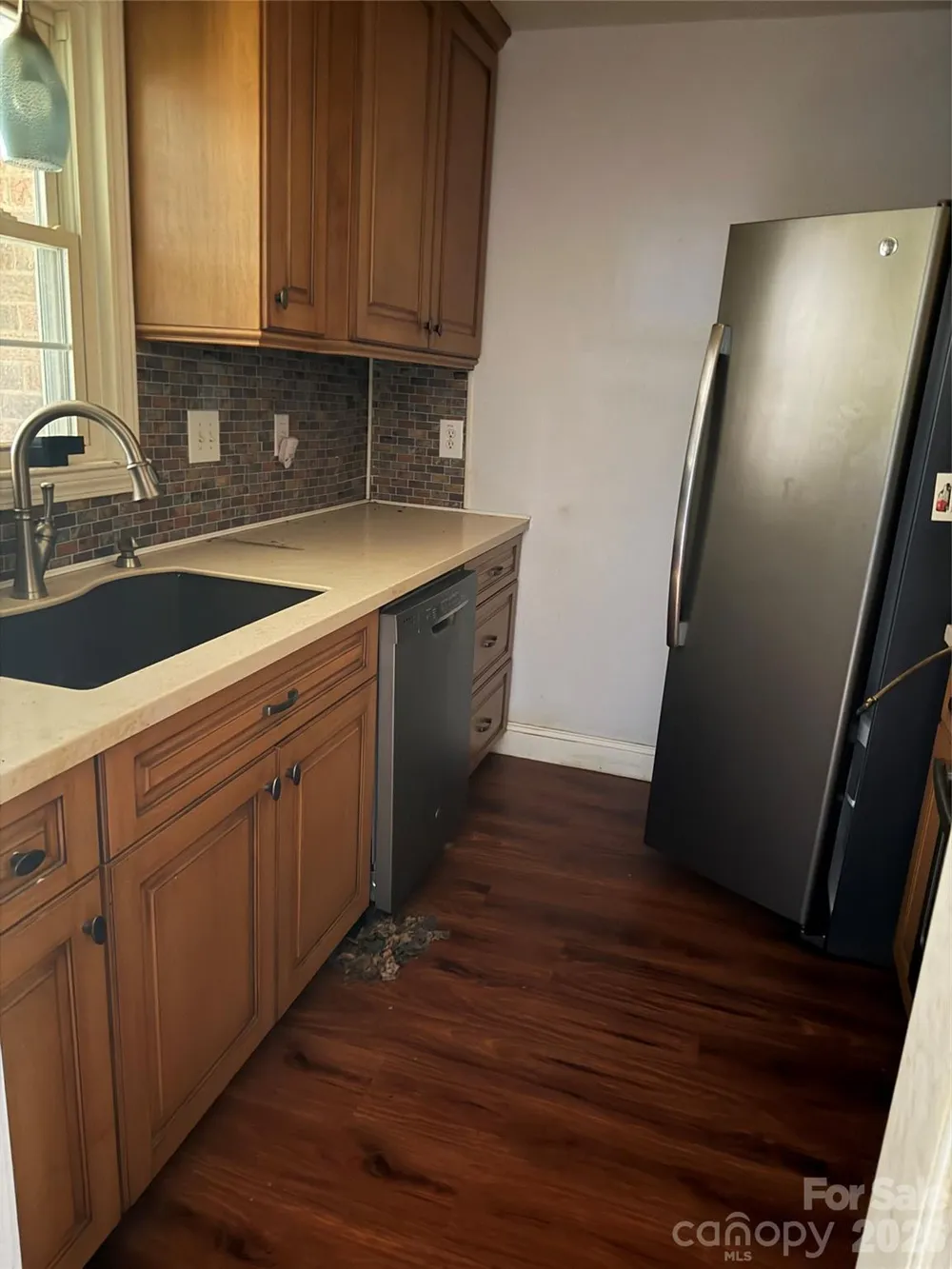 155 NW 17th Street NW #F1 Hickory, NC 28601