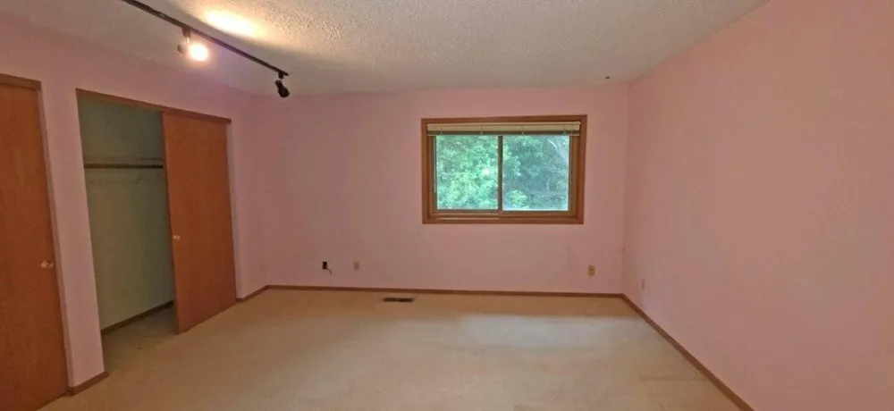 3231 Evergreen Drive Eagan, MN 55121
