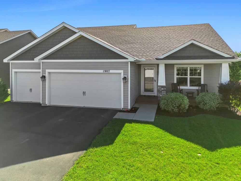 1907 Meridian Curve Carver, MN 55315