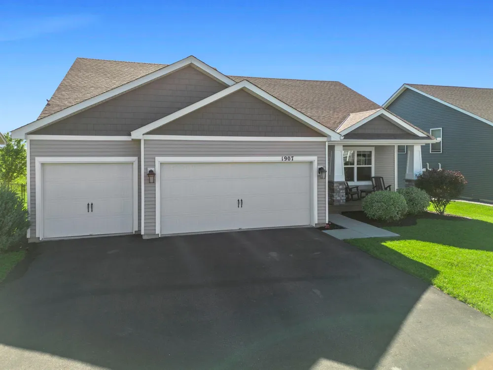 1907 Meridian Curve Carver, MN 55315