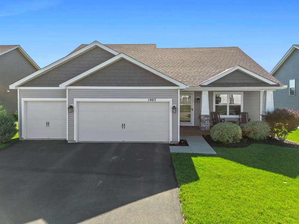 1907 Meridian Curve Carver, MN 55315