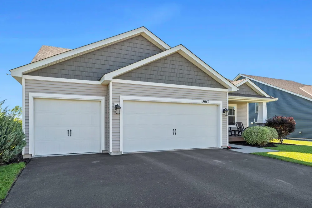 1907 Meridian Curve Carver, MN 55315