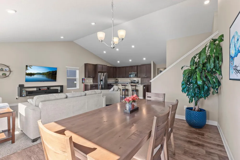 1907 Meridian Curve Carver, MN 55315