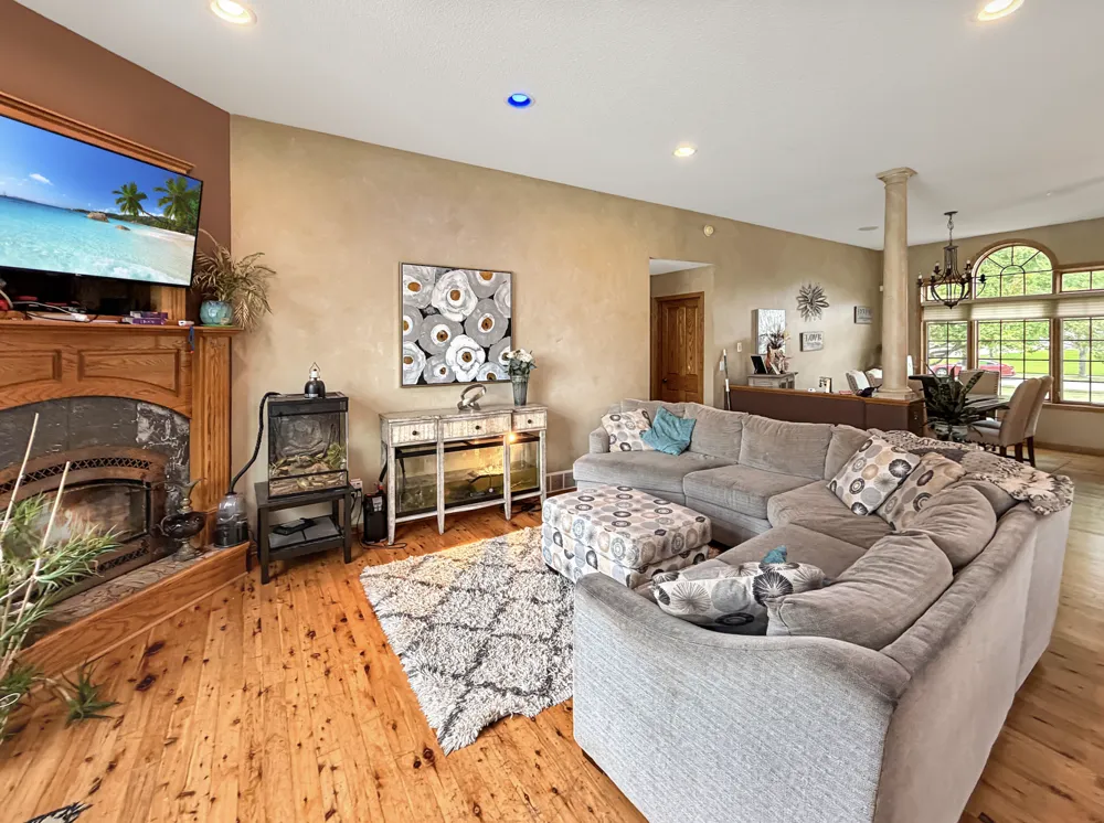 1910 Temminck Rd Saint Cloud, MN 56301