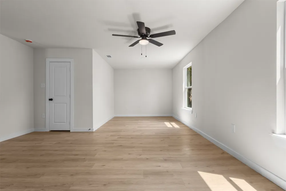 314 NW 15th Street Grand Prairie, TX 75050