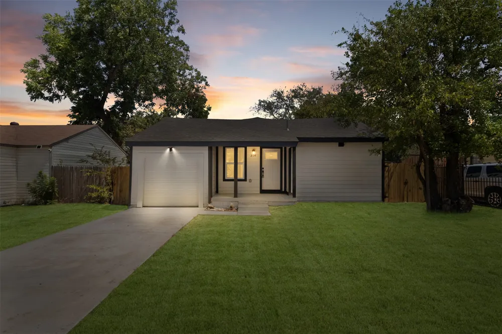 314 NW 15th Street Grand Prairie, TX 75050