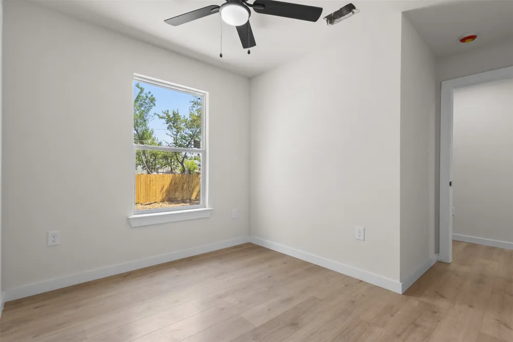314 NW 15th Street Grand Prairie, TX 75050