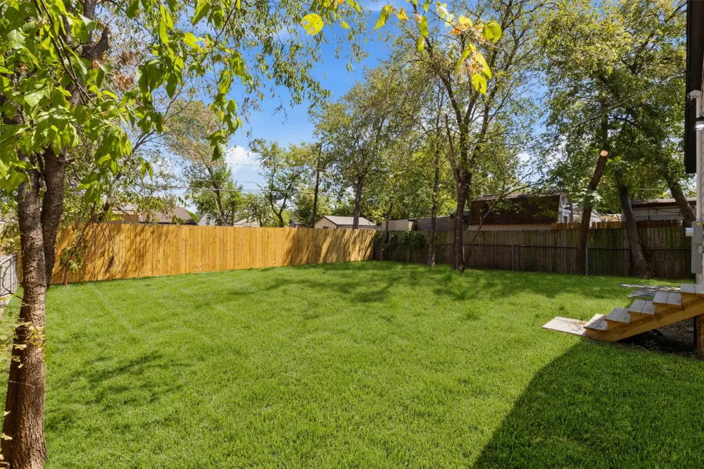 314 NW 15th Street Grand Prairie, TX 75050