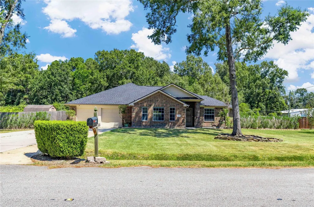 11418 Walraven Drive Houston, TX 77336