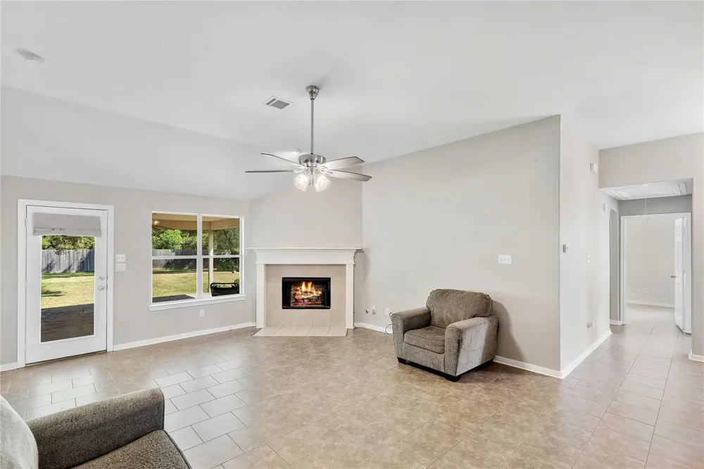 11418 Walraven Drive Houston, TX 77336
