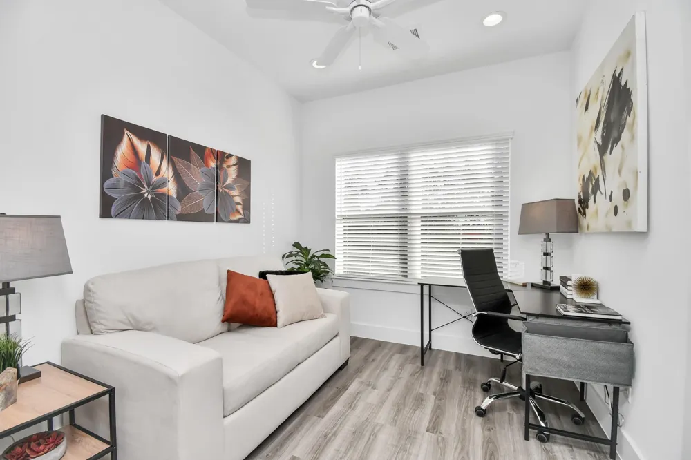 2002 Laverne Willow Lane #B Houston, TX 77080