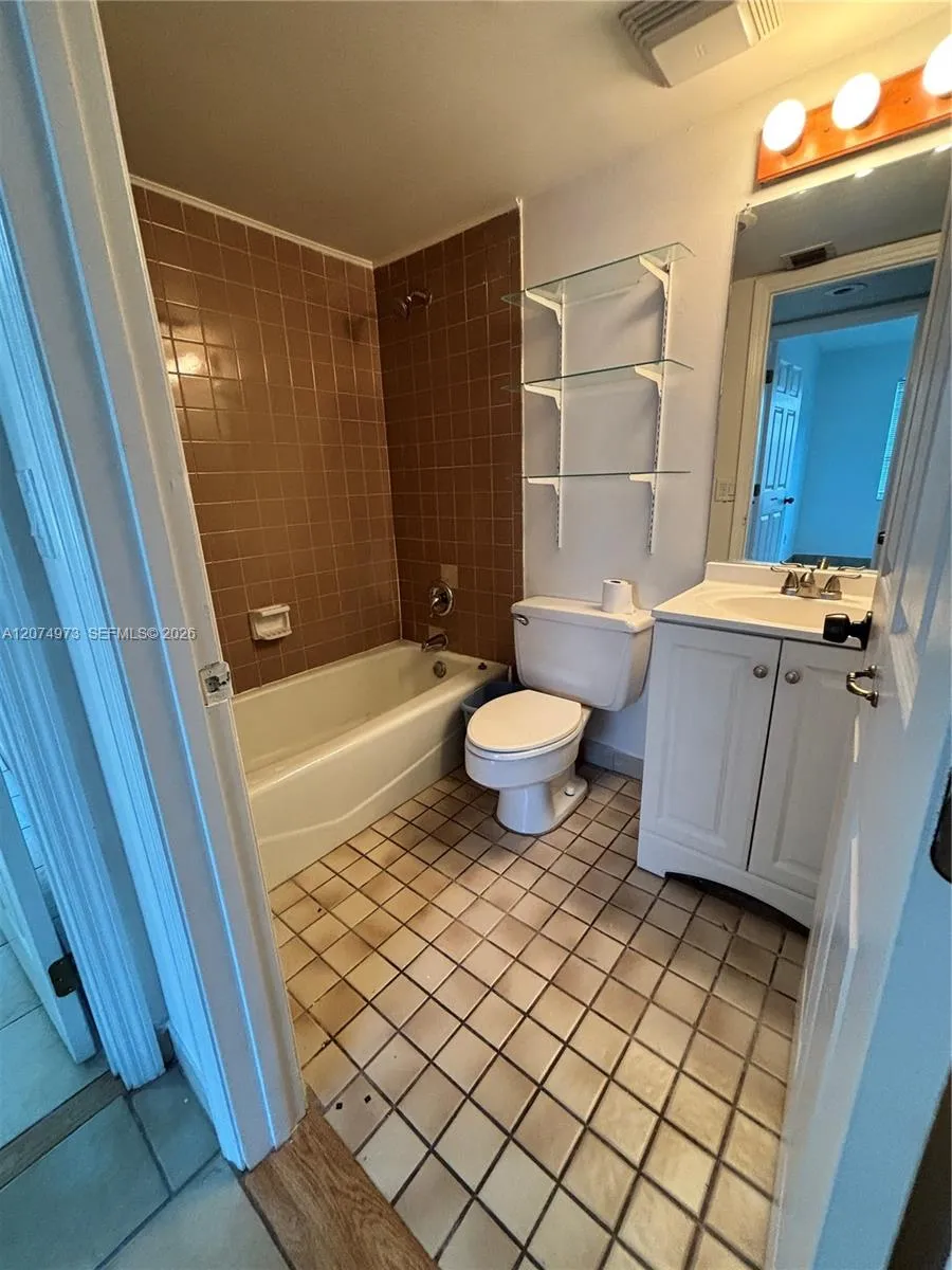 1668 N Goldeneye Ln #0 Homestead, FL 33035