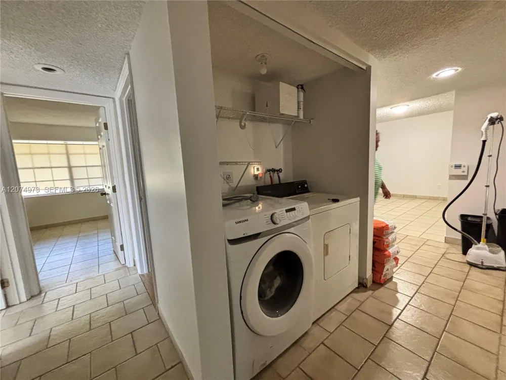1668 N Goldeneye Ln #0 Homestead, FL 33035