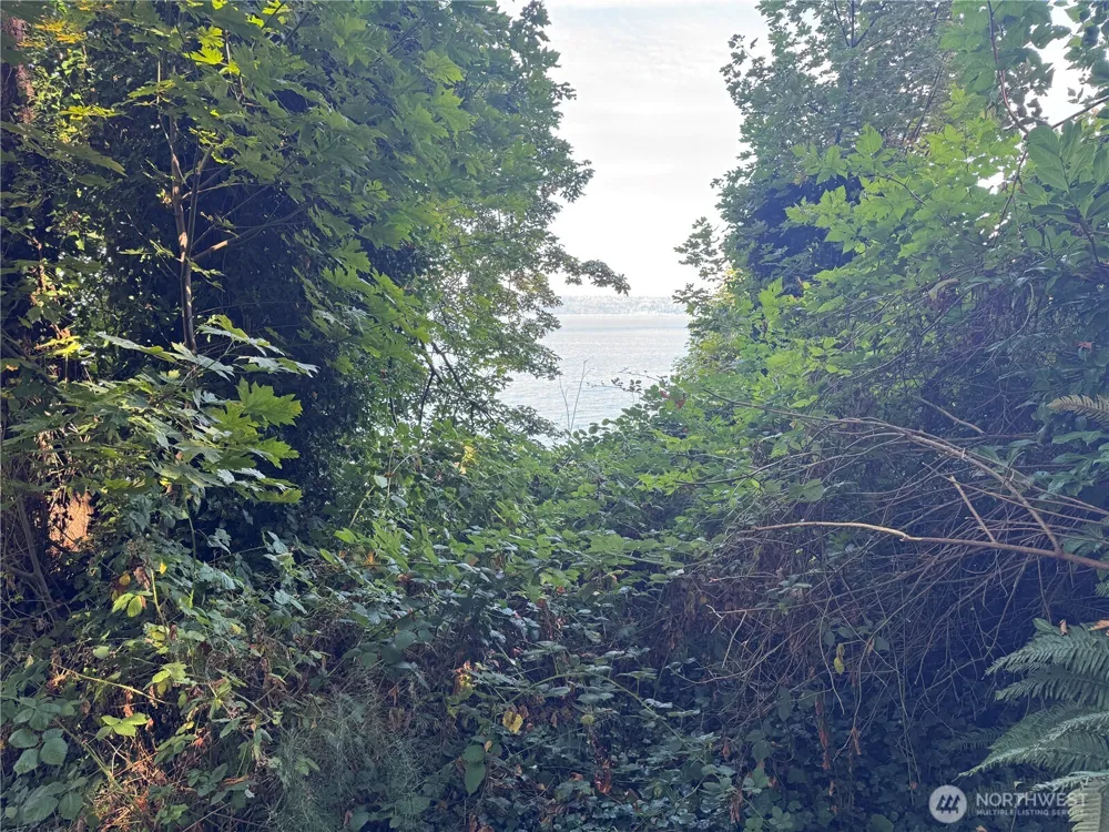 11002 Vashon Highway SW Vashon, WA 98070