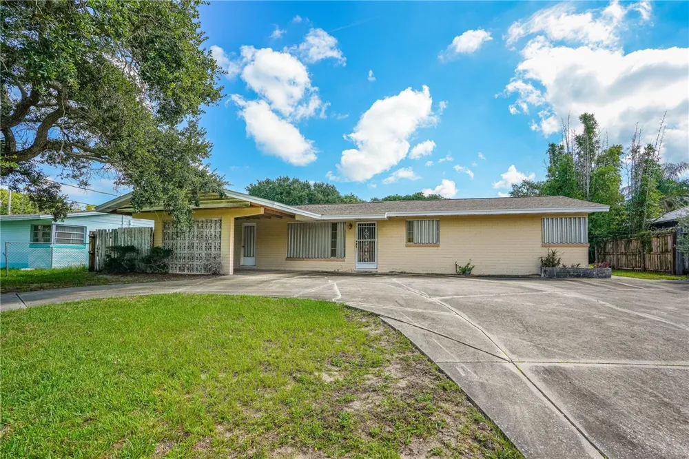 2005 SAXON DRIVE New Smyrna Beach, FL 32169