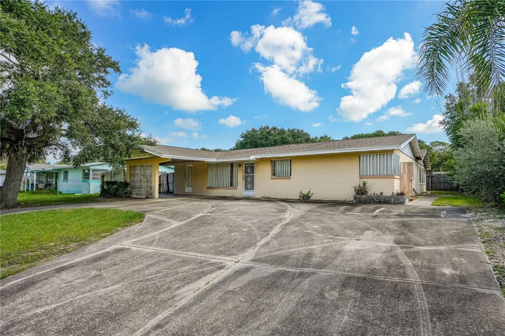 2005 SAXON DRIVE New Smyrna Beach, FL 32169