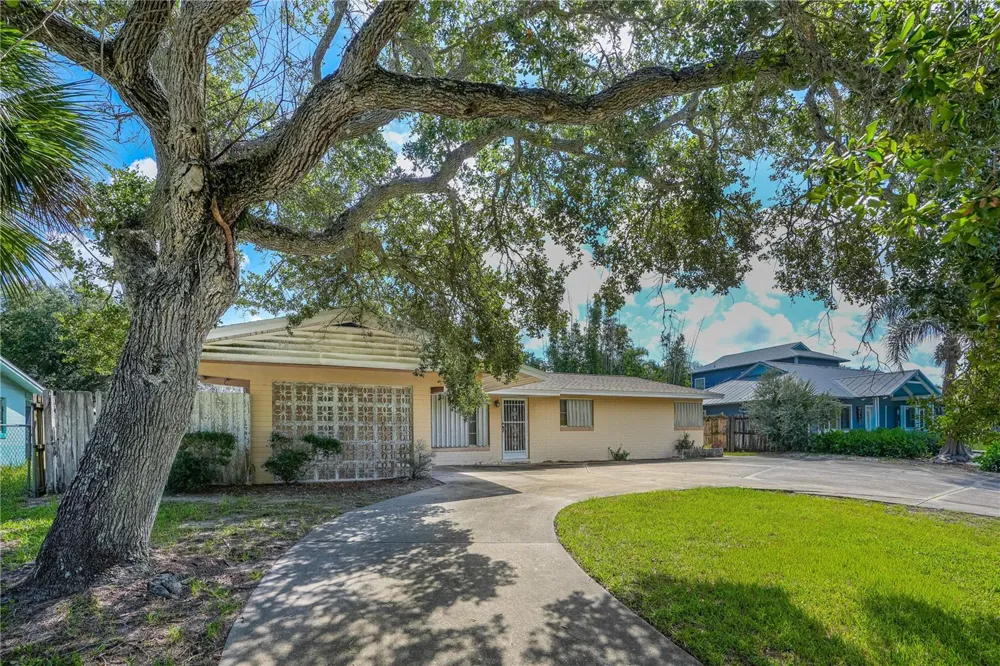 2005 SAXON DRIVE New Smyrna Beach, FL 32169