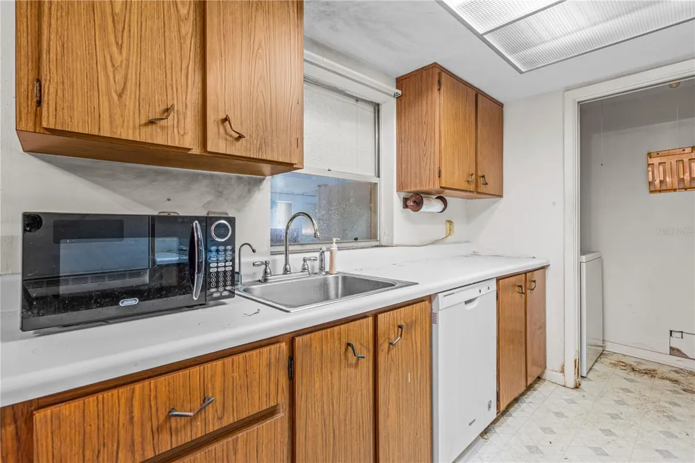 2005 SAXON DRIVE New Smyrna Beach, FL 32169