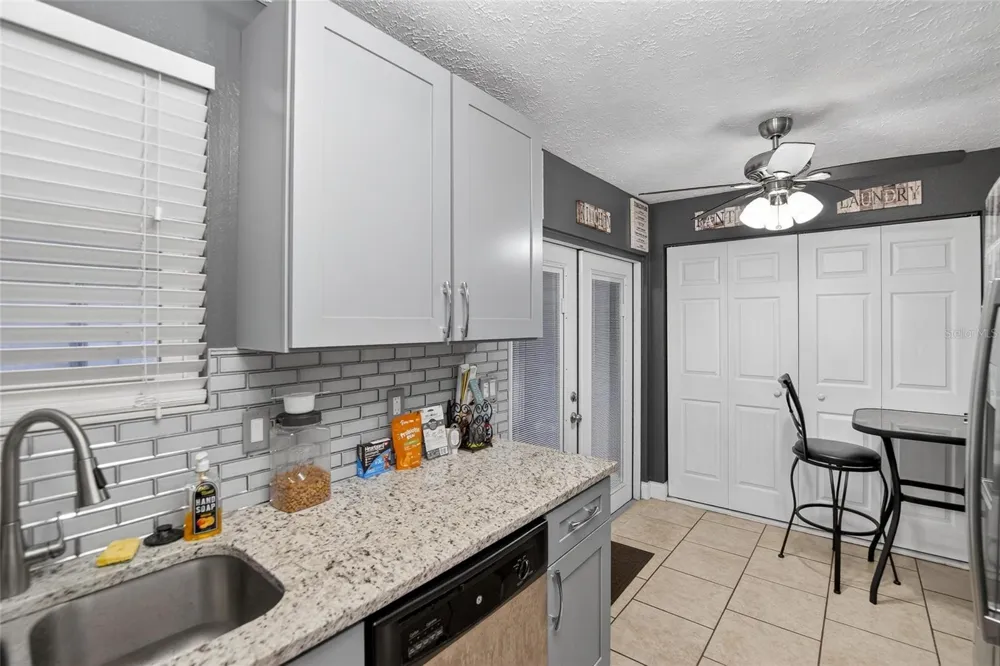 6424 ROCKPOINTE DRIVE Tampa, FL 33634
