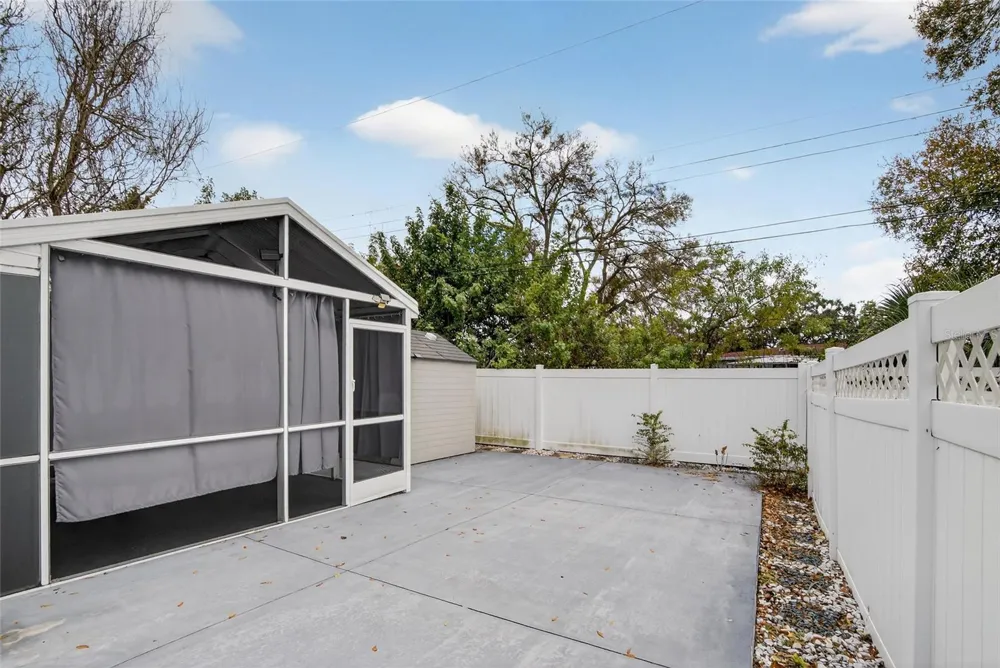 6424 ROCKPOINTE DRIVE Tampa, FL 33634