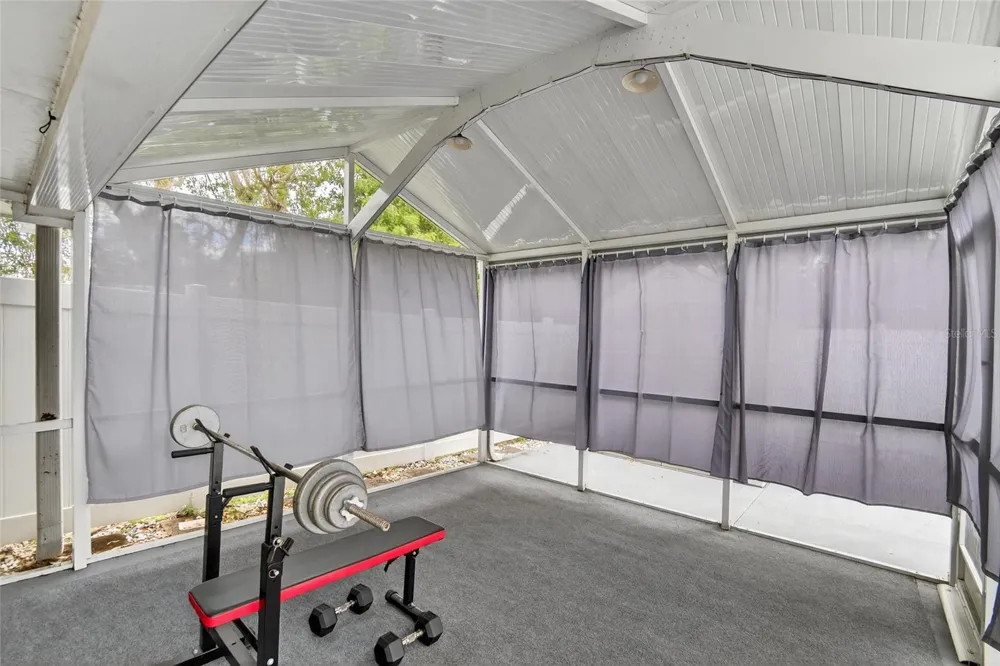 6424 ROCKPOINTE DRIVE Tampa, FL 33634