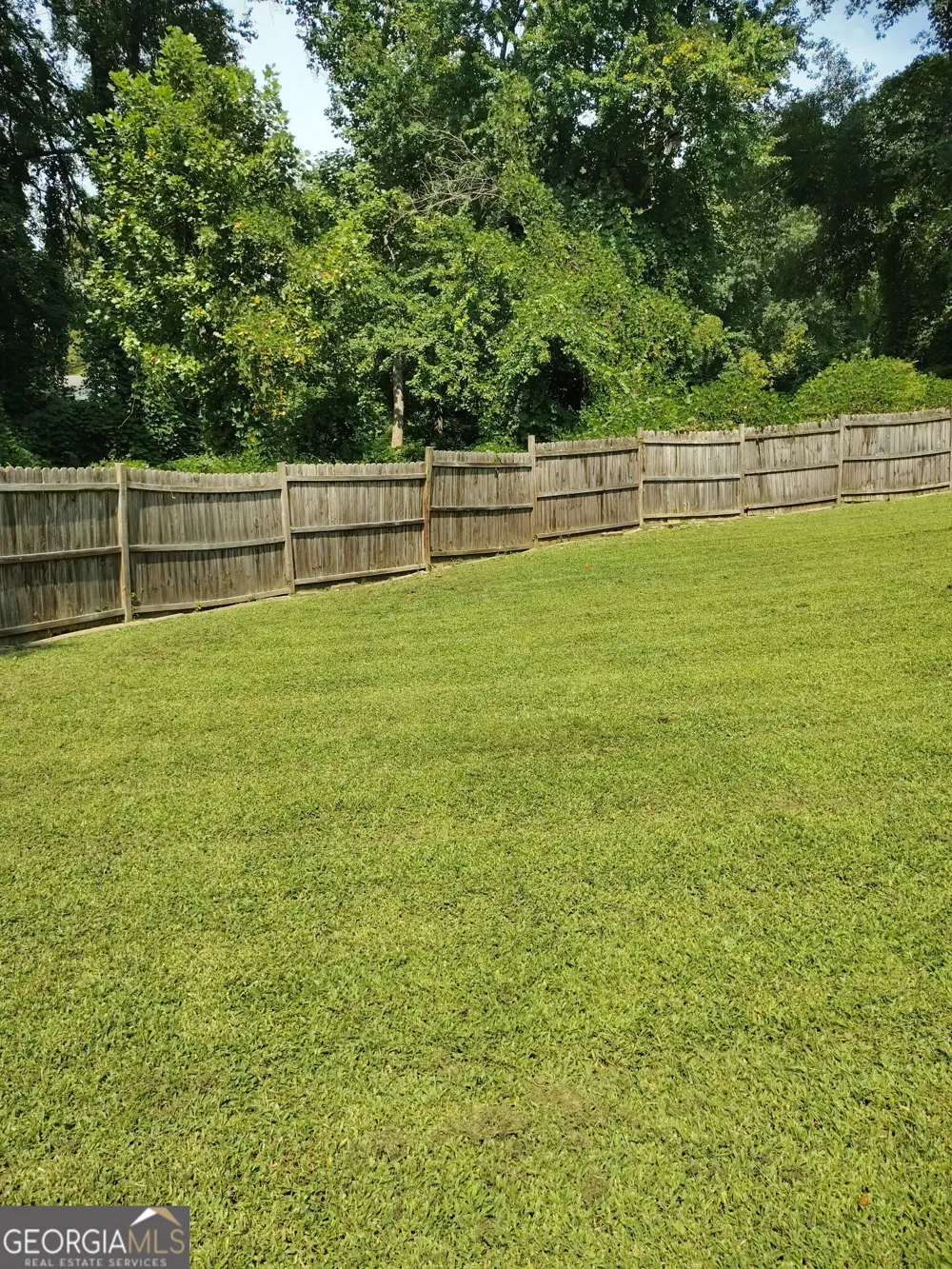 8146 Thompson ST Douglasville, GA 30134