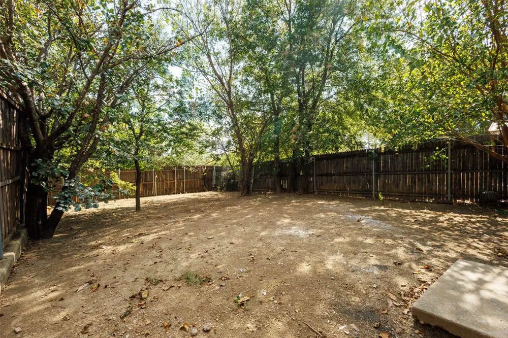 1213 College Street Grand Prairie, TX 75050