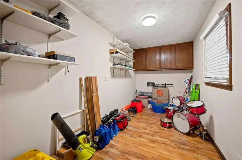 556 Auburn Road Auburn, GA 30011