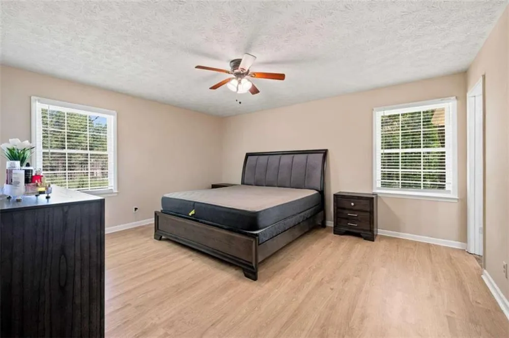 556 Auburn Road Auburn, GA 30011